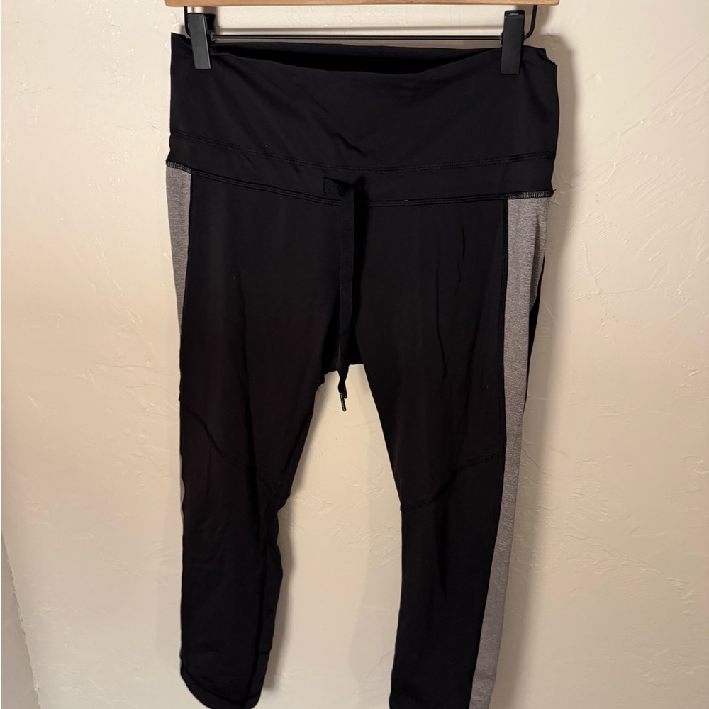 lululemon athletica Black Leggings with Gray Side Panels